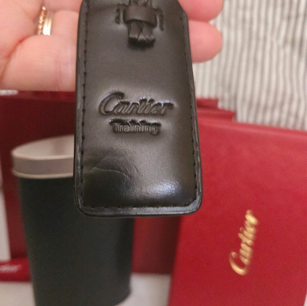 Cartier Black Leather  Luxury Key ring  chain Men Christmas Gift Full Inclusion - Picture 4 of 7